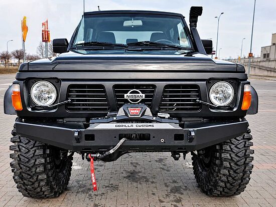 Nissan Patrol y60