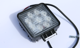 LED darba gaisma: POL6271