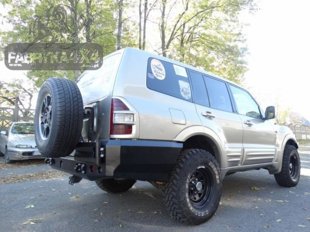 Mitsubishi Pajero III V60 Rear Bull Bar