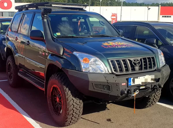TOYOTA LAND CRUISER 120